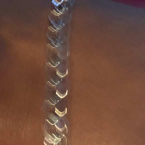 Sterling Silver Bracelet Curb 9” Chain 6MM - Picture 5 of 6